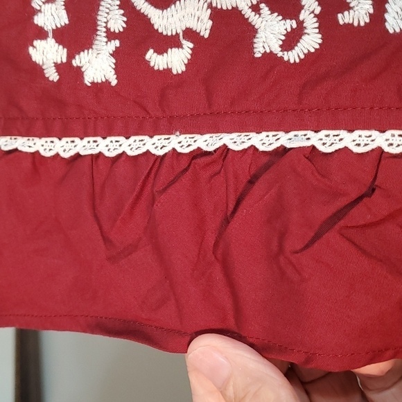 BODDYLOVE White Enbrodery burgundy rop. Med, Ruffle sleeves Piping around sleeve - Picture 4 of 9